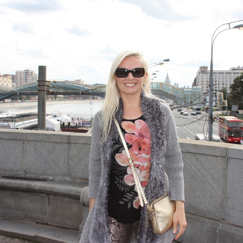 Meet your Posher, Stella